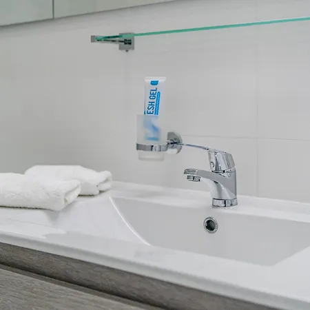 Blue Gold Escape In Ocean Garden