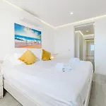 Blue Gold Escape - Ocean View, Airco, Heated Pool * アデヘ