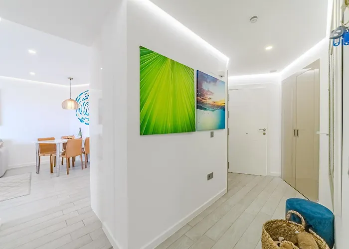 Апартаменти Blue Gold Escape - Ocean View, Airco, Heated Pool *